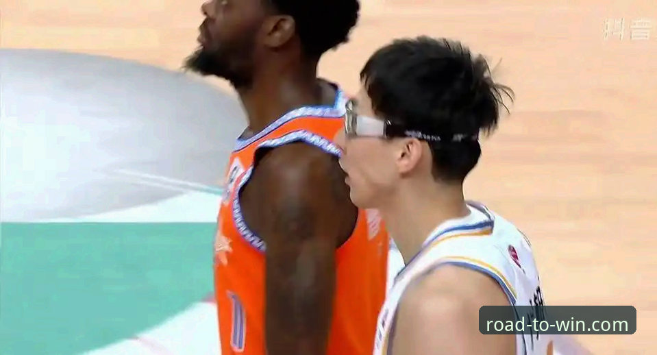 易倍体育是什么平台2026最新版本 连胜终结vs冷门逆袭:复盘北京客负福建,皮特森38分闪耀背后的战术博弈